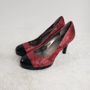 Tahari Laura Pumps Stiletto Red Snakeskin Black Patent Leather Pinup Vamp 7